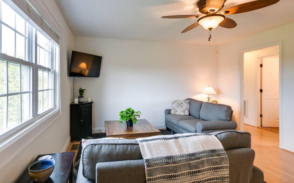Photo of Livingroom in Mill Spring