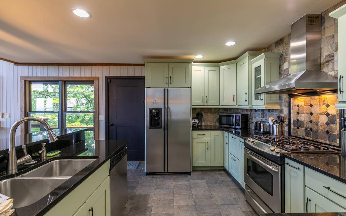 Photo of Kitchen in Apple Ridge