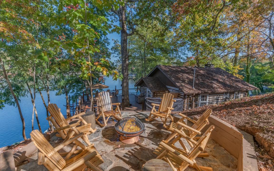 Photo of Others in Lake Lure