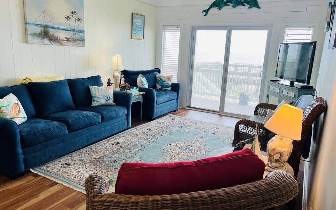 Photo of Livingroom in Holden Beach