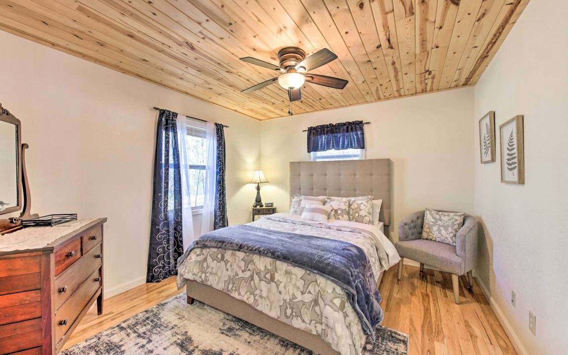 Photo of Bedroom in Murphy