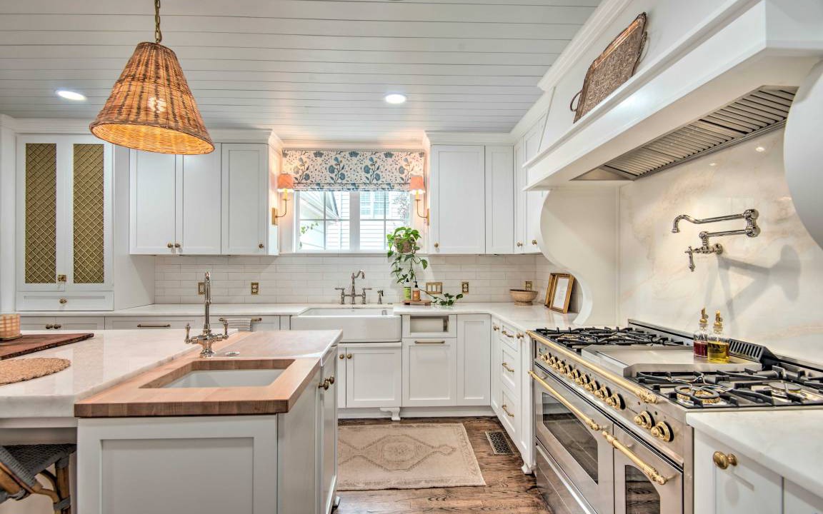 Photo of Kitchen in Wendover - Sedgewood