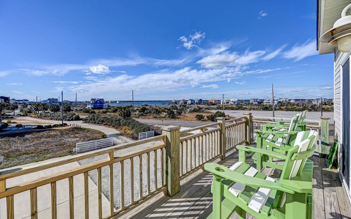 Photo of Patio Balcony in North Topsail Beach