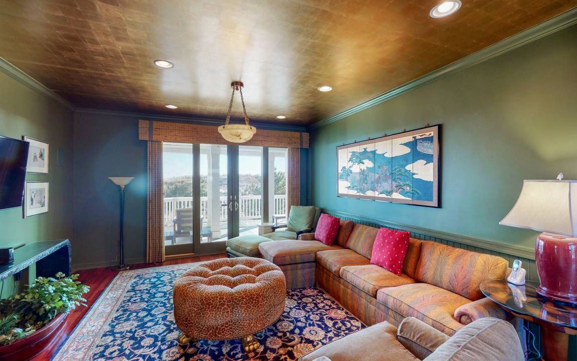 Photo of Livingroom in Corolla Light