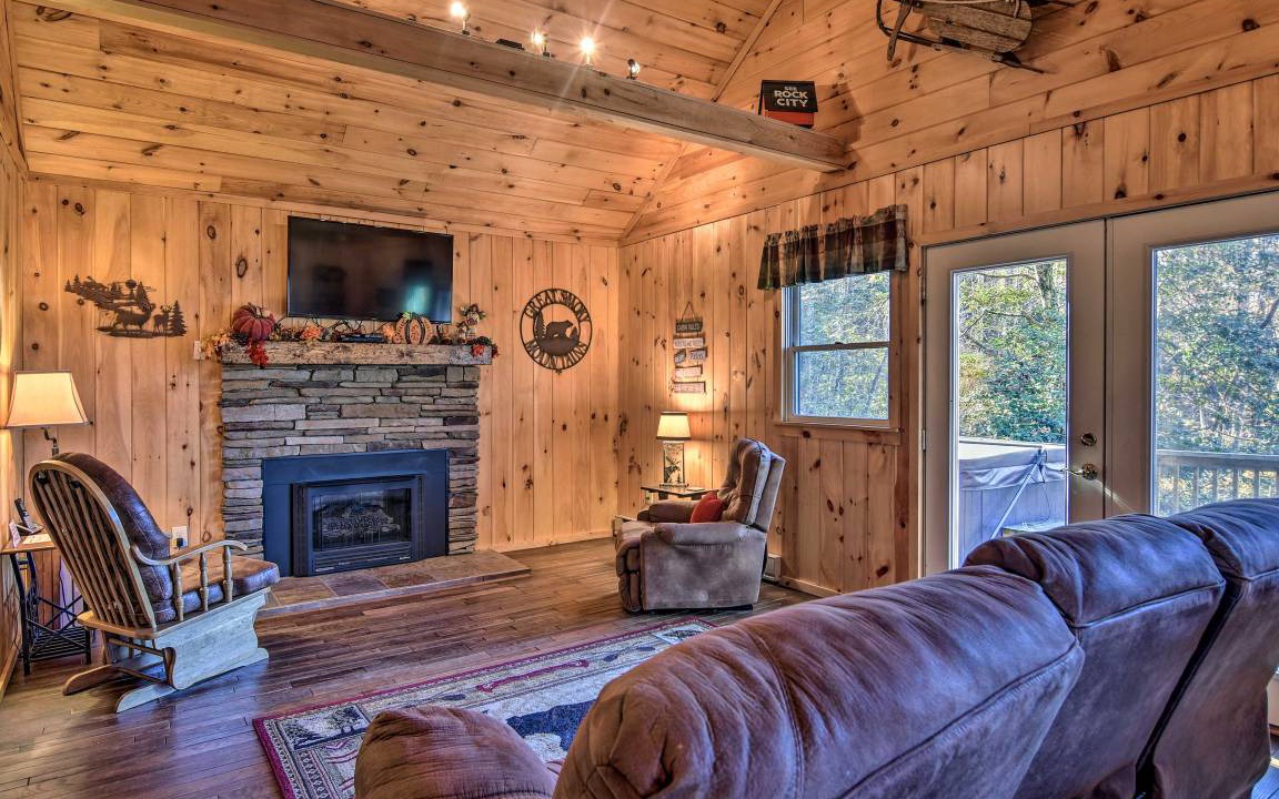 Photo of Livingroom in Whittier