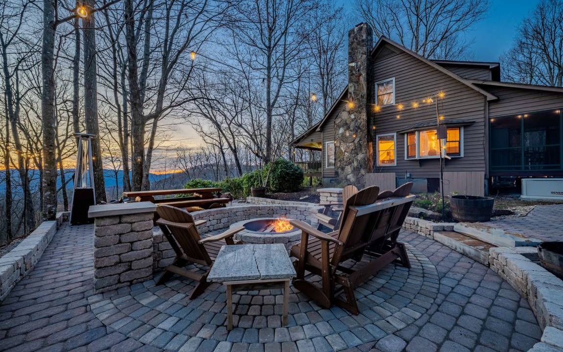 Photo of Patio Balcony in Scaly Mountain