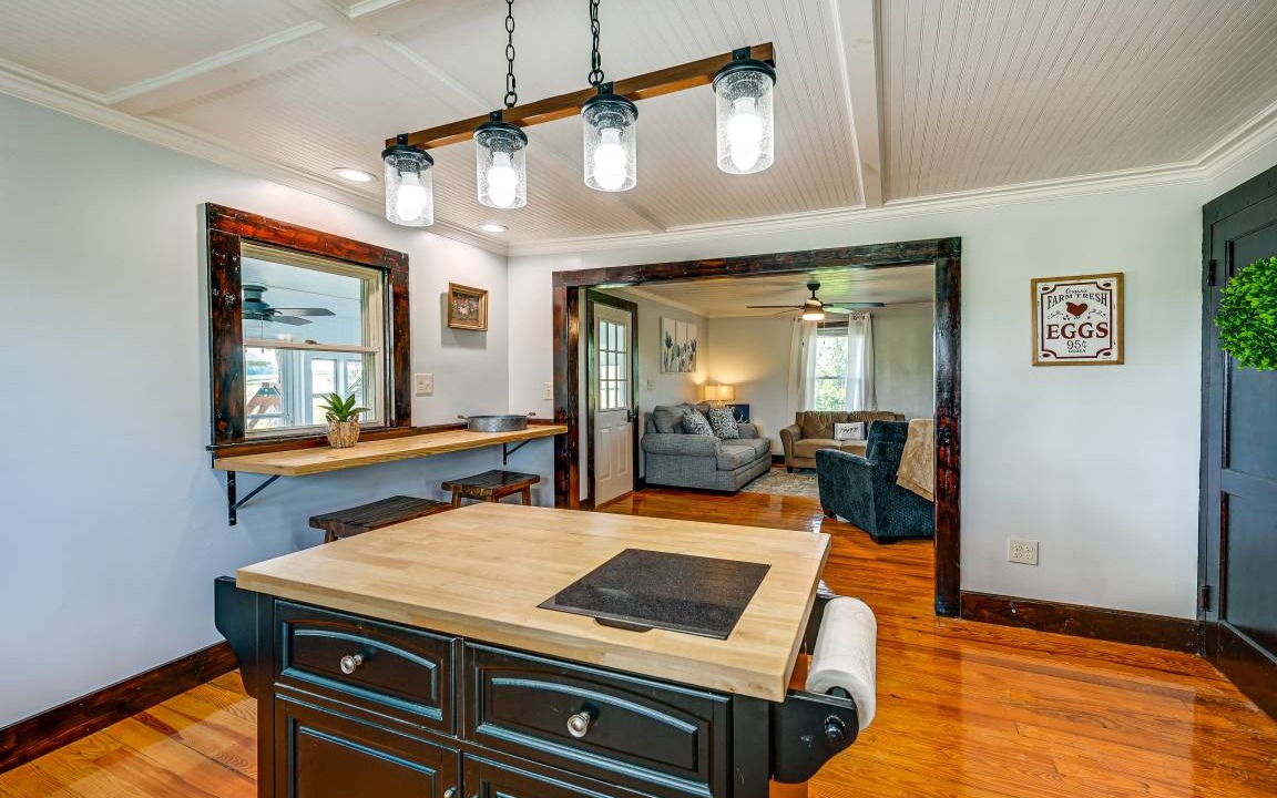 Photo of Livingroom in Elkin