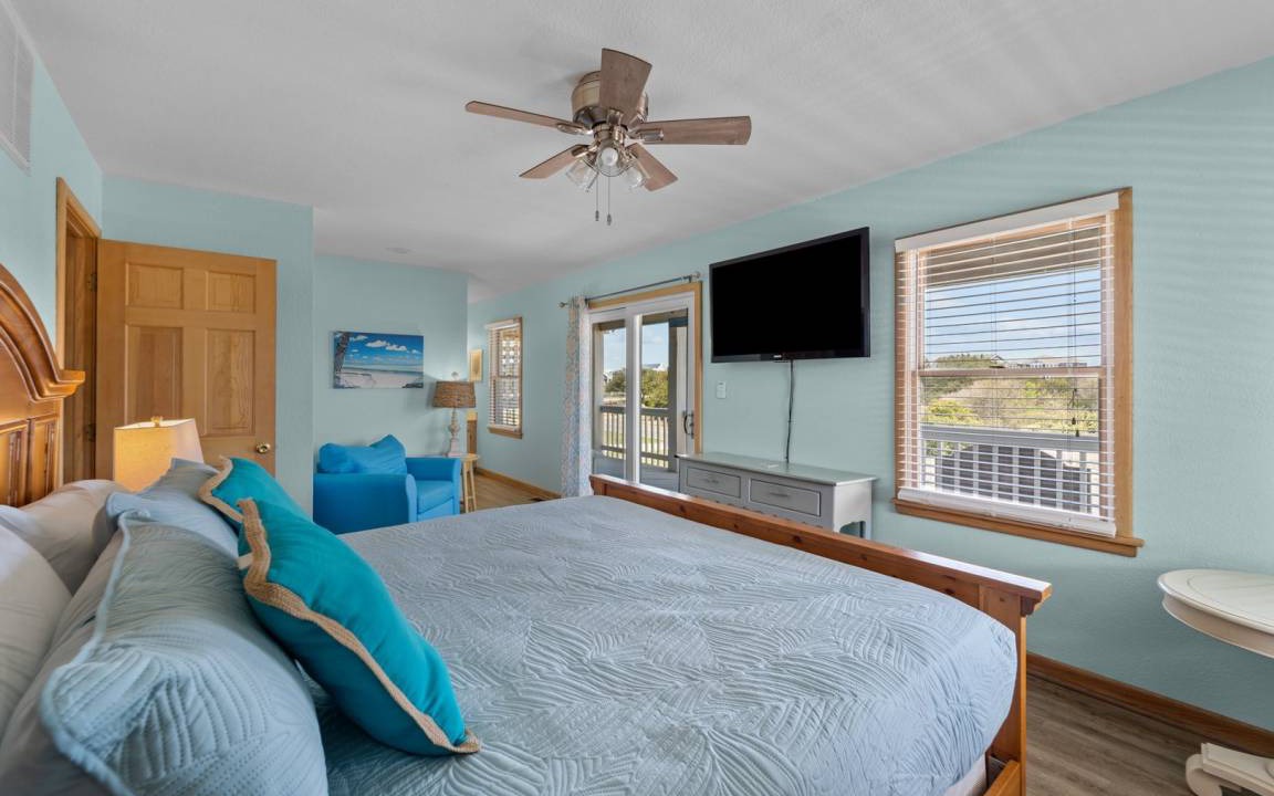 Photo of Bedroom in Whalehead Beach