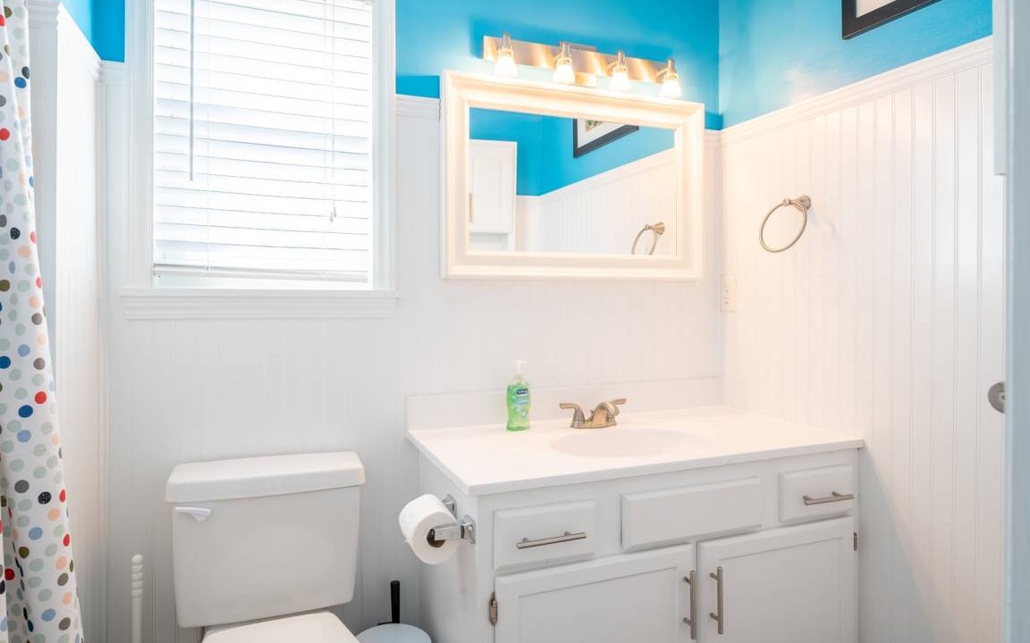 Photo of Bathroom in North Carolina Coast