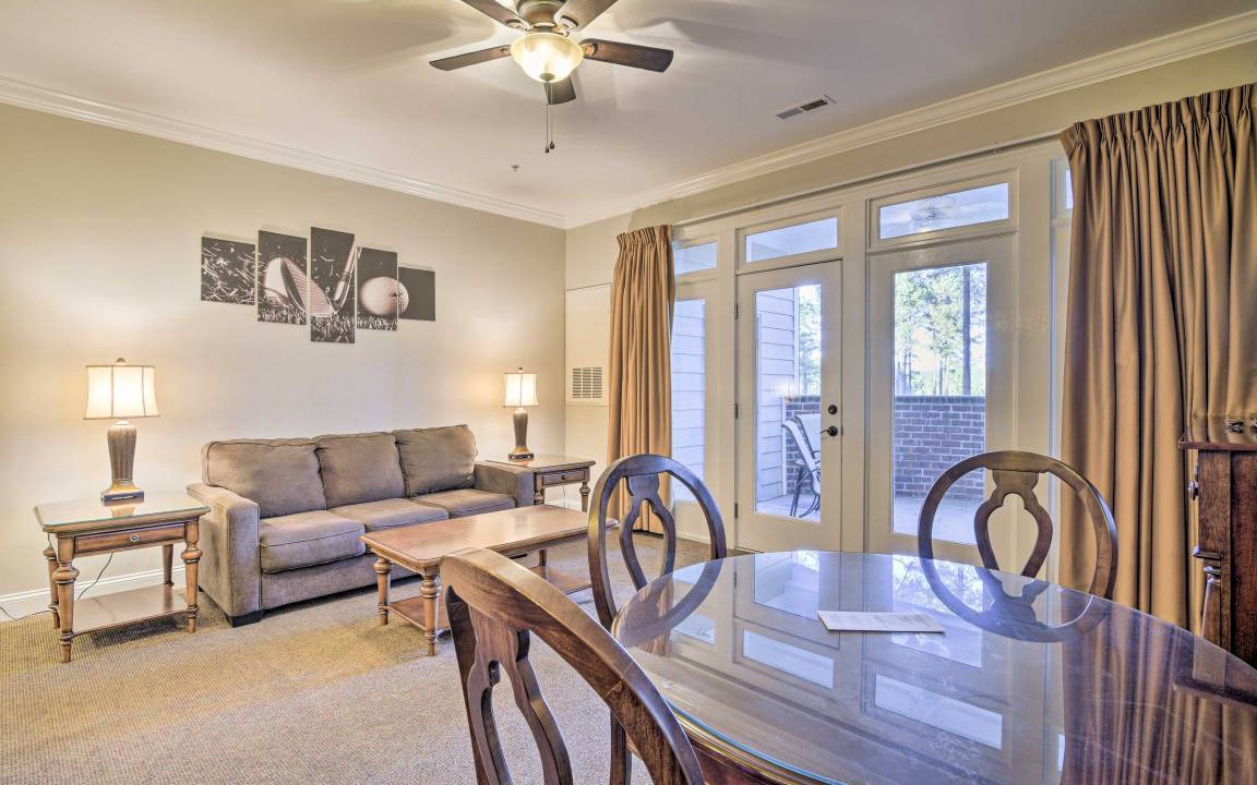 Photo of Livingroom in Spring Lake