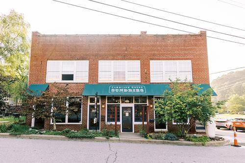 Photo of Buildings in Burnsville