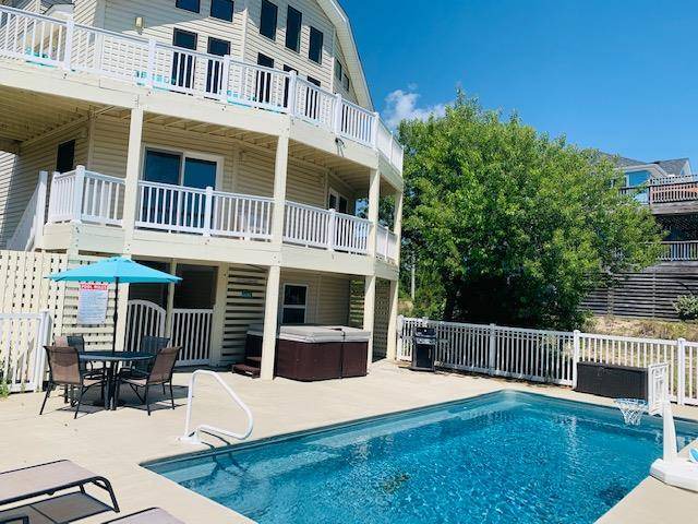 Photo of Patio Balcony in Whalehead Beach