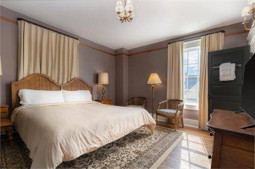 Photo of Bedroom in Burnsville