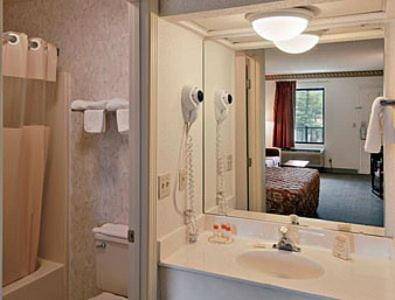 Photo of Bathroom in Hendersonville