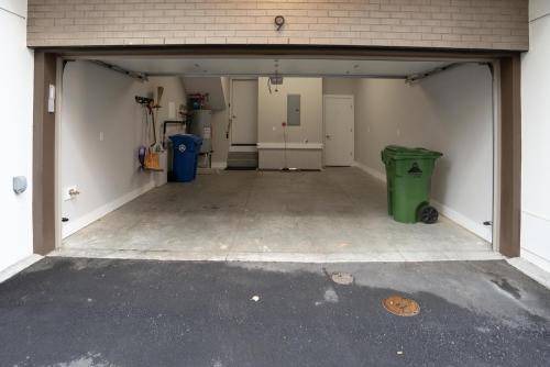 Photo of Others in East End - Valley Street
