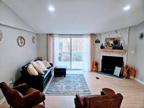 Photo of Livingroom in Mountain Island