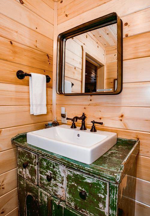 Photo of Bathroom in Saluda