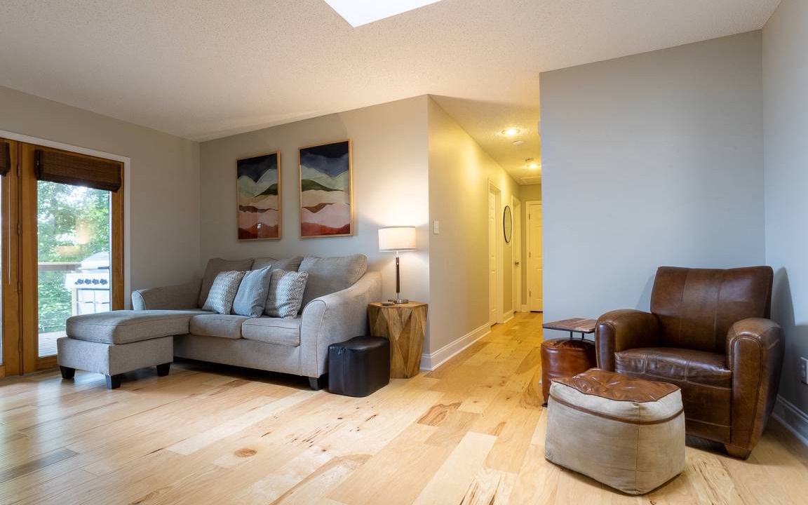 Photo of Livingroom in Royal Pines