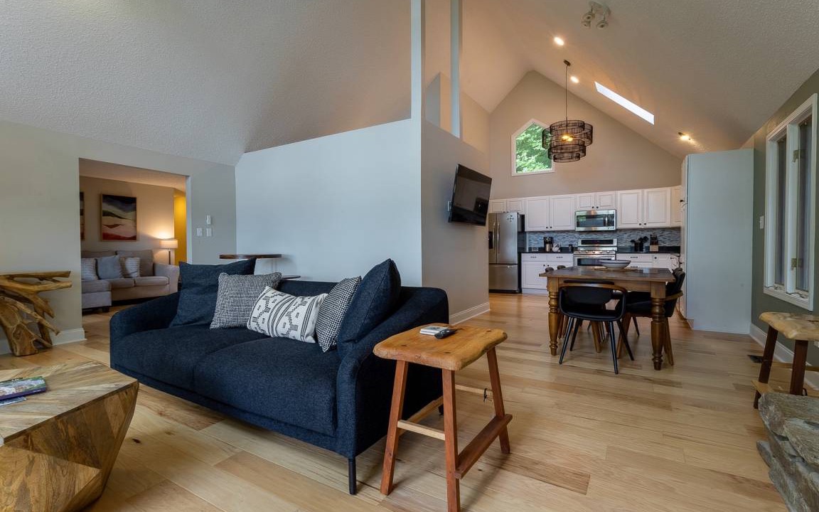 Photo of Livingroom in Royal Pines