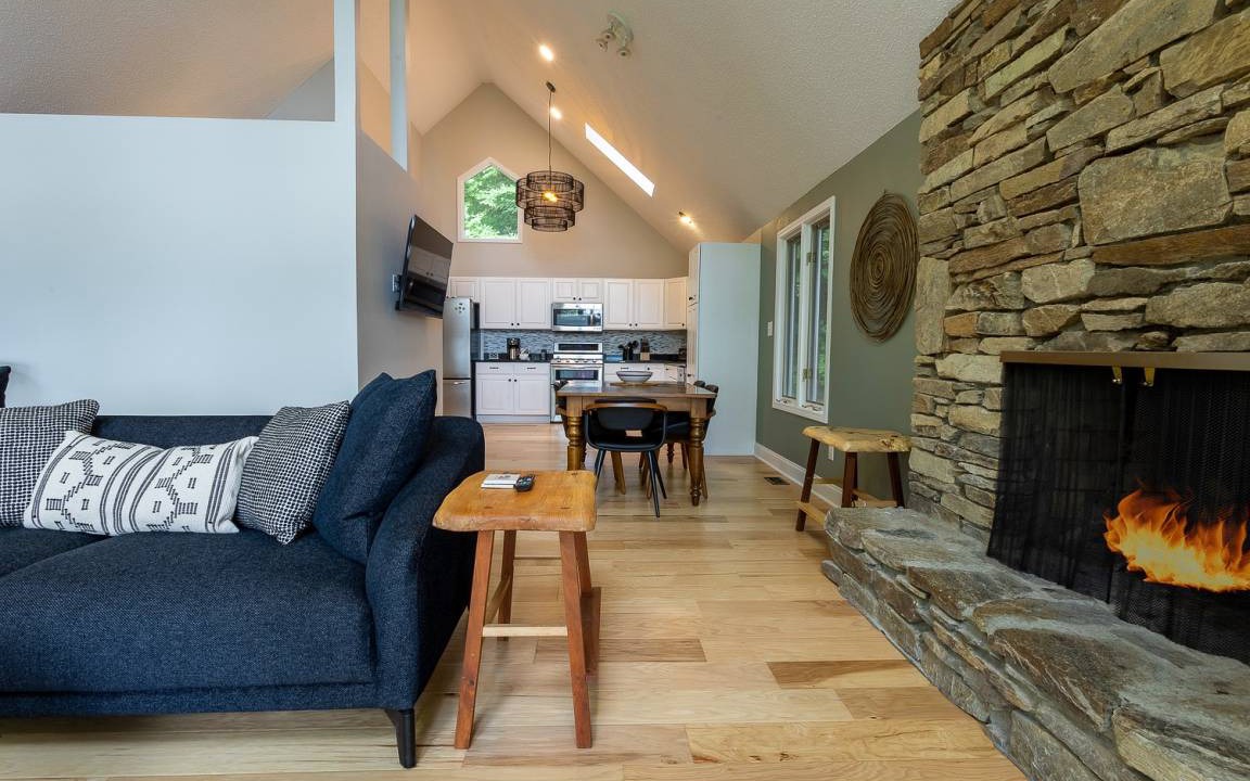 Photo of Livingroom in Royal Pines