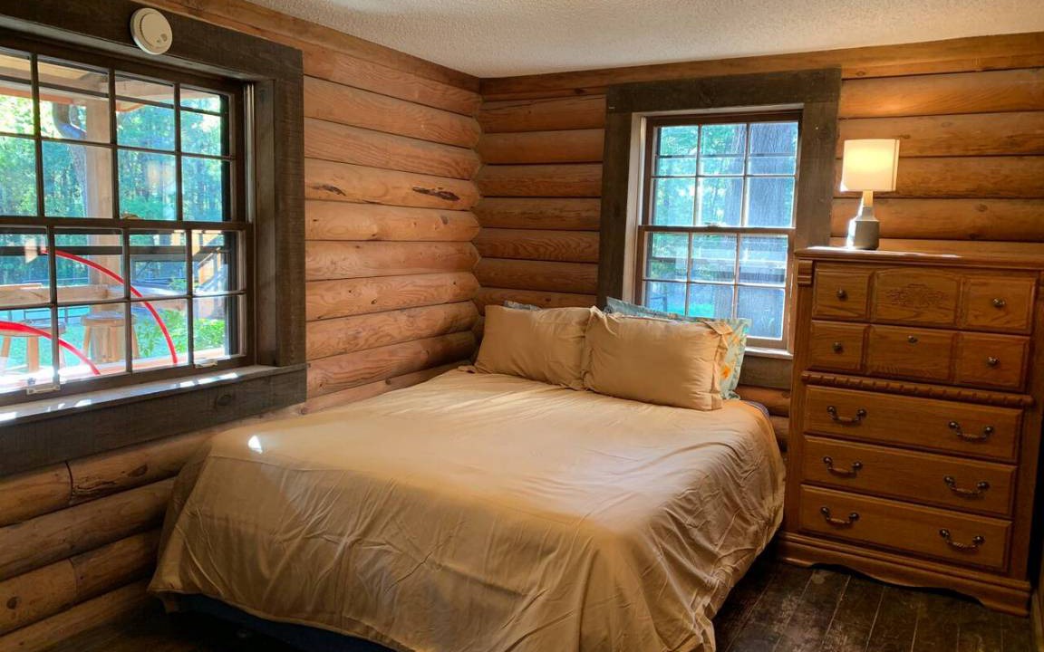 Photo of Bedroom in Apex