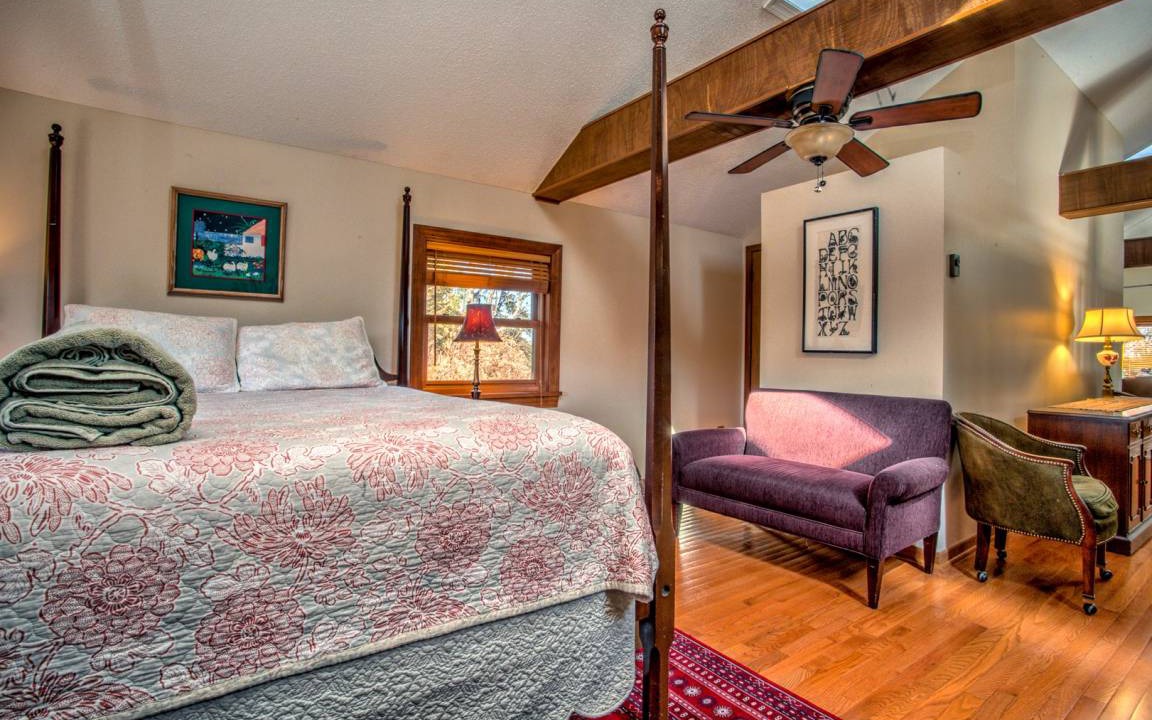 Photo of Bedroom in Fairview