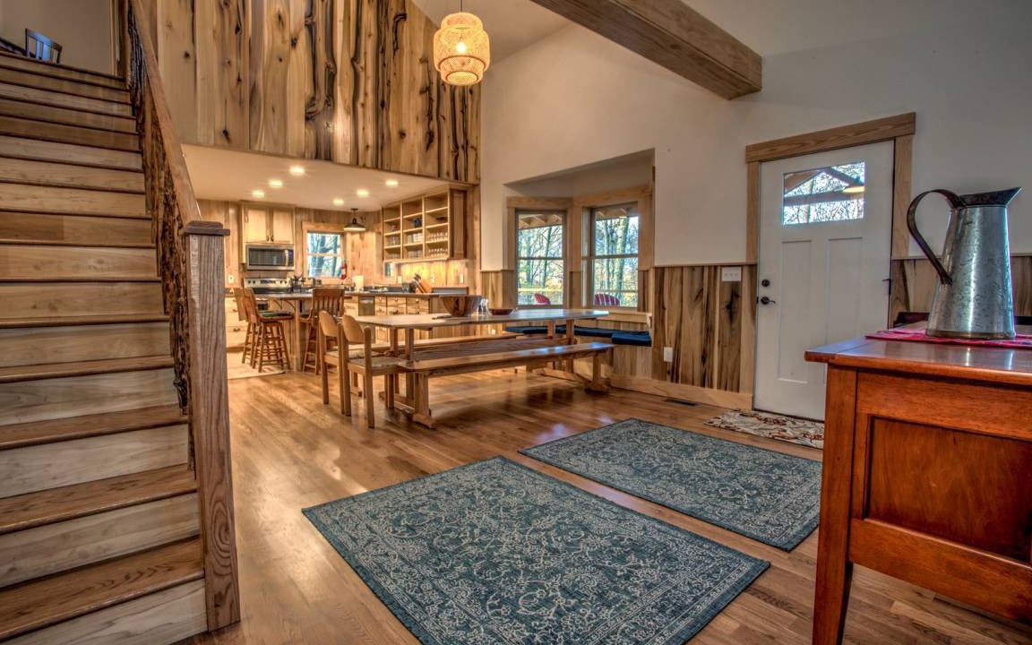 Photo of Livingroom in Fairview