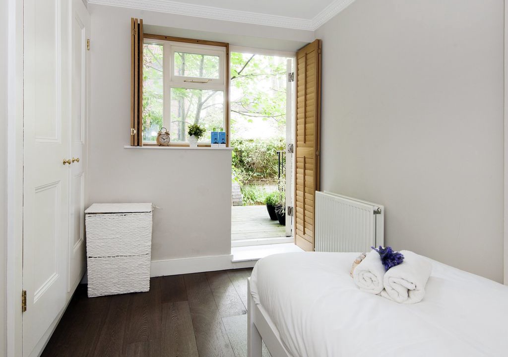 Photo of Bedroom in Courtfield