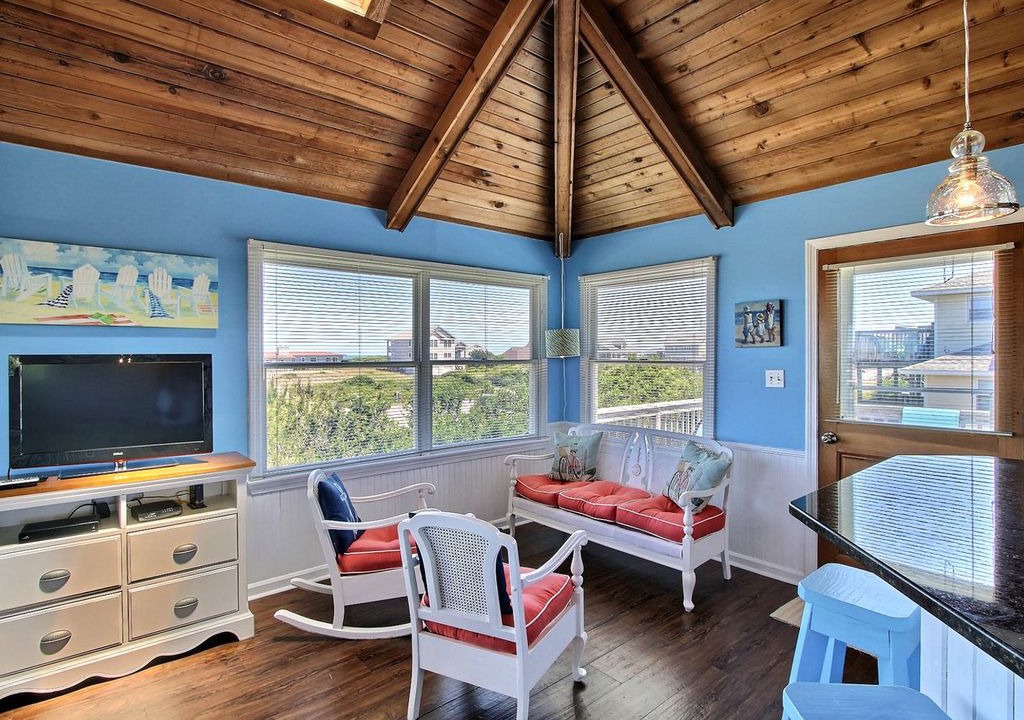 Photo of Livingroom in Kitty Hawk