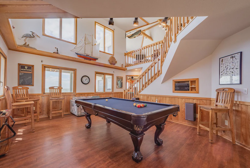 Photo of Livingroom in Brigands' Bay