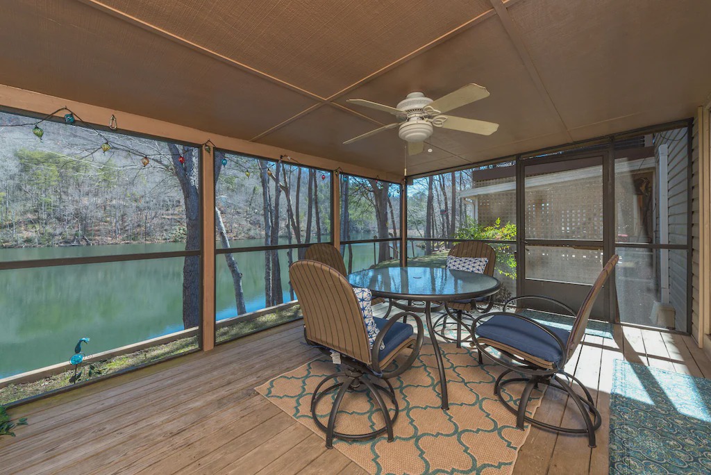 Photo of Patio Balcony in Lake Lure