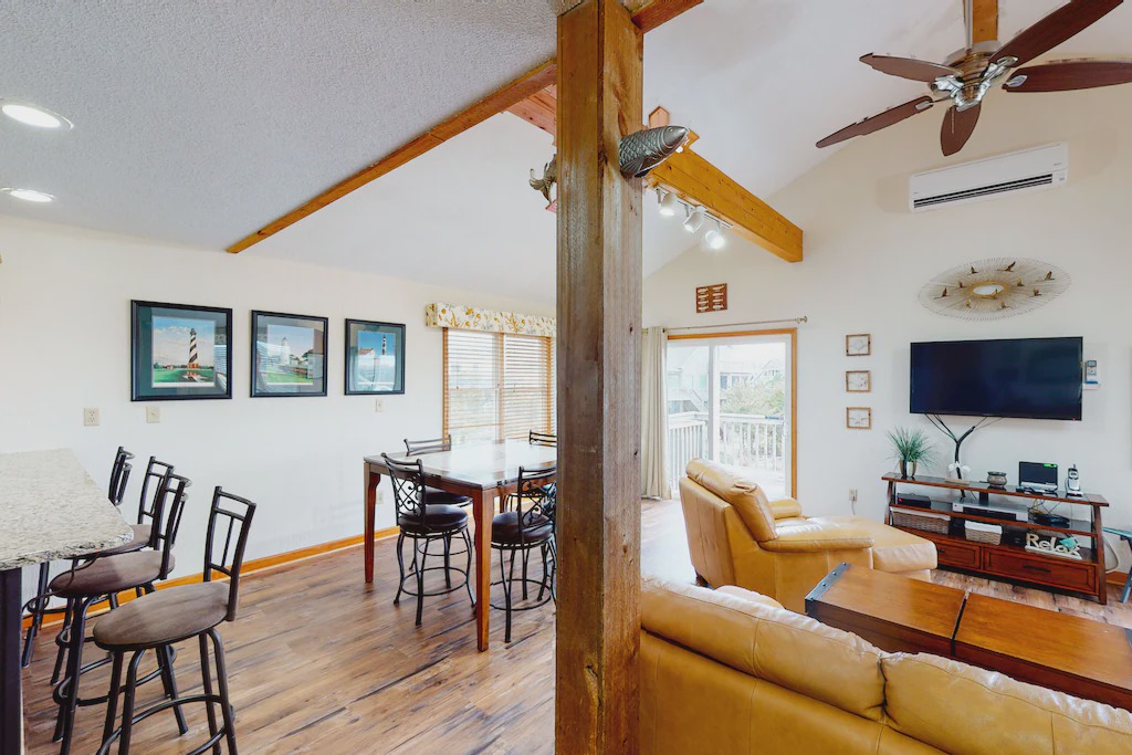 Photo of Livingroom in Avon