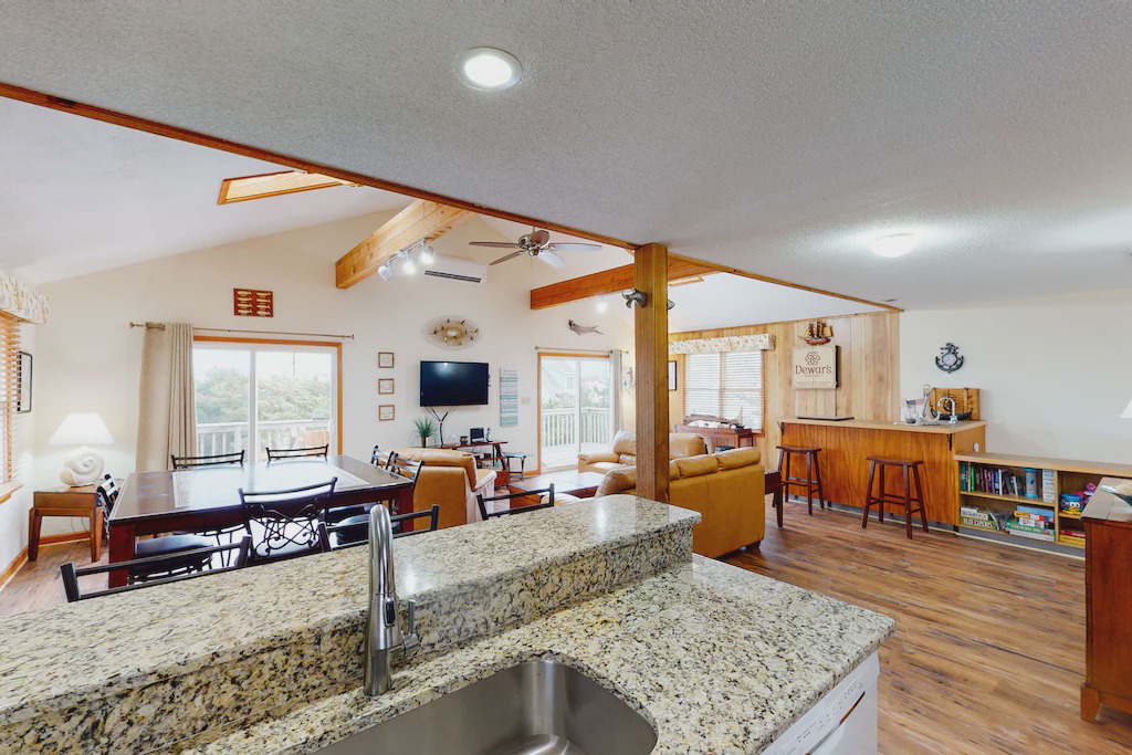 Photo of Livingroom in Avon