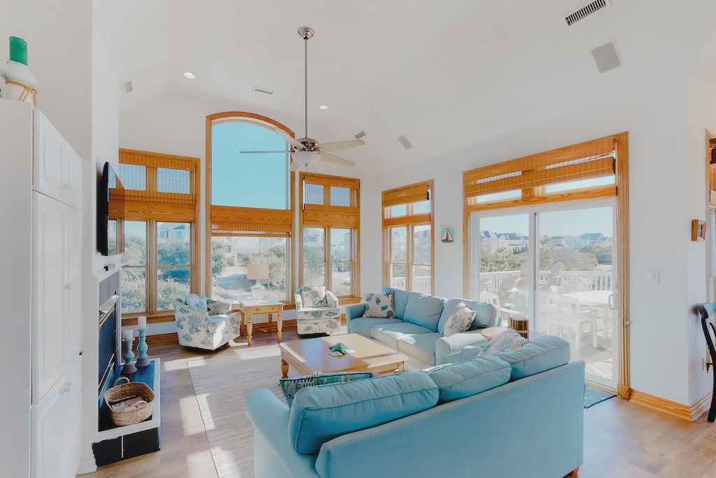 Photo of Livingroom in Pine Island