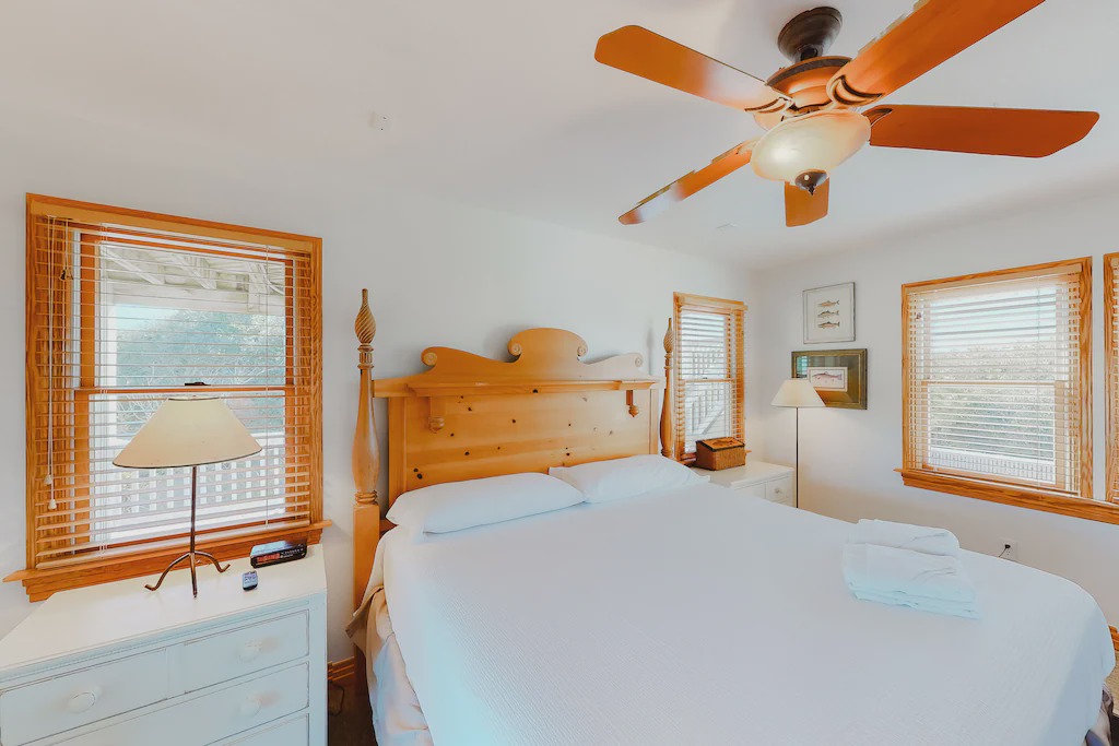 Photo of Bedroom in Pine Island