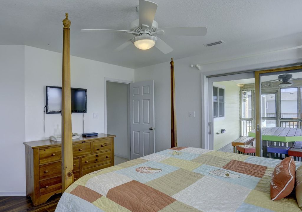 Photo of Bedroom in Southern Shores
