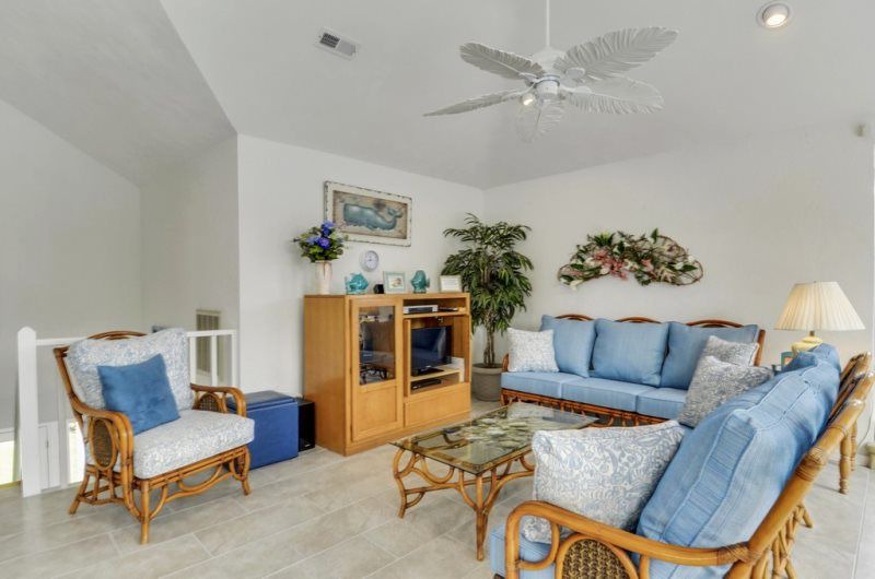 Photo of Livingroom in Monteray Shores