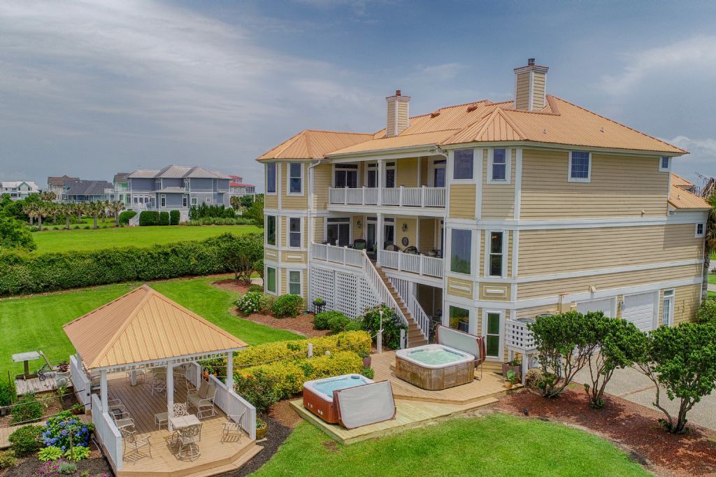 Photo of Buildings in Cape Island