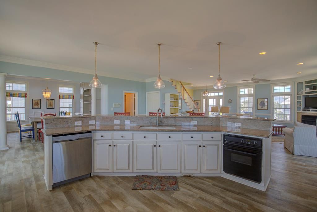 Photo of Kitchen in Cape Island