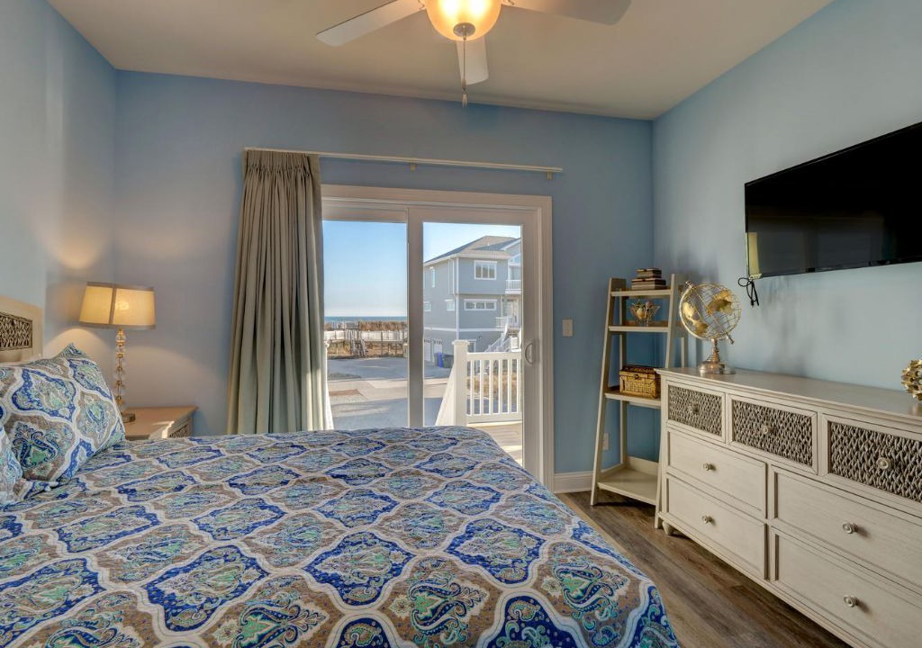 Photo of Bedroom in Village of Stump Sound
