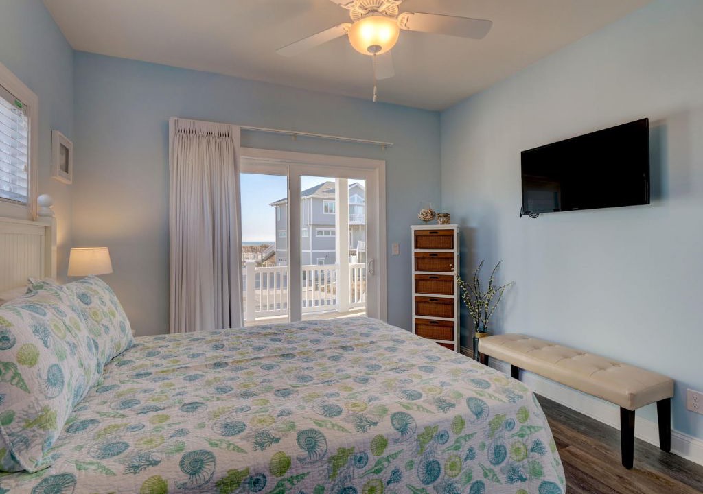 Photo of Bedroom in Village of Stump Sound