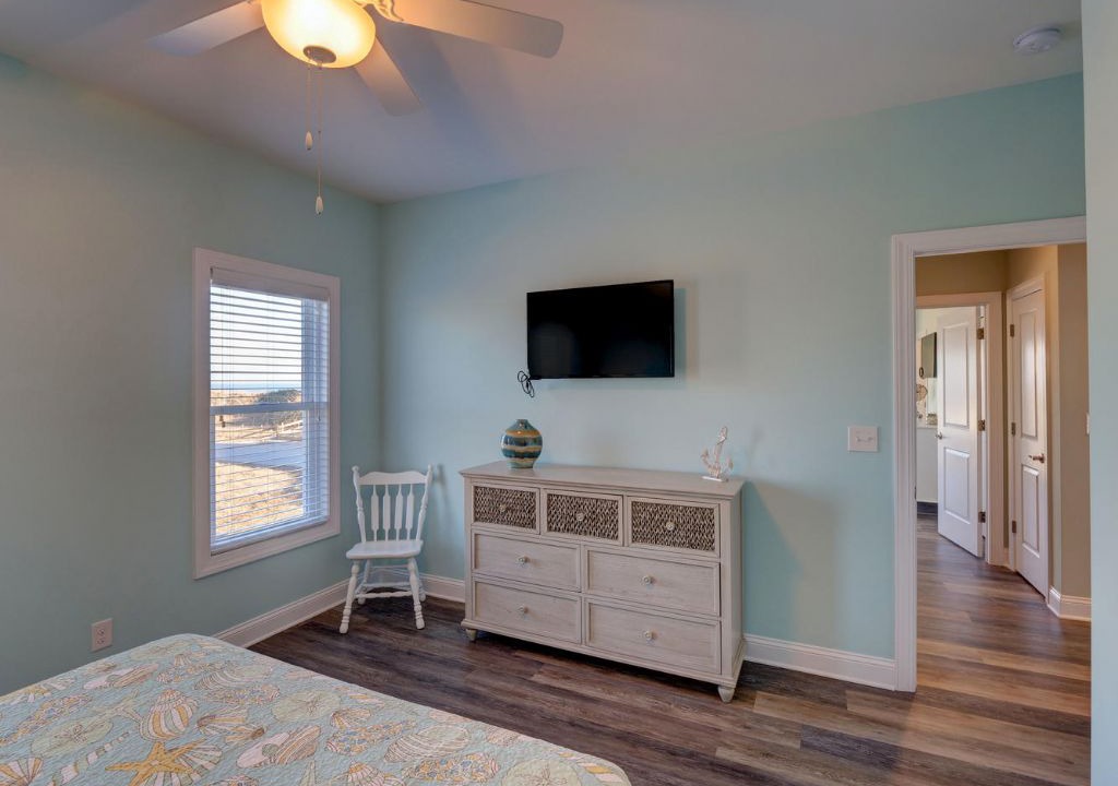Photo of Bedroom in Village of Stump Sound