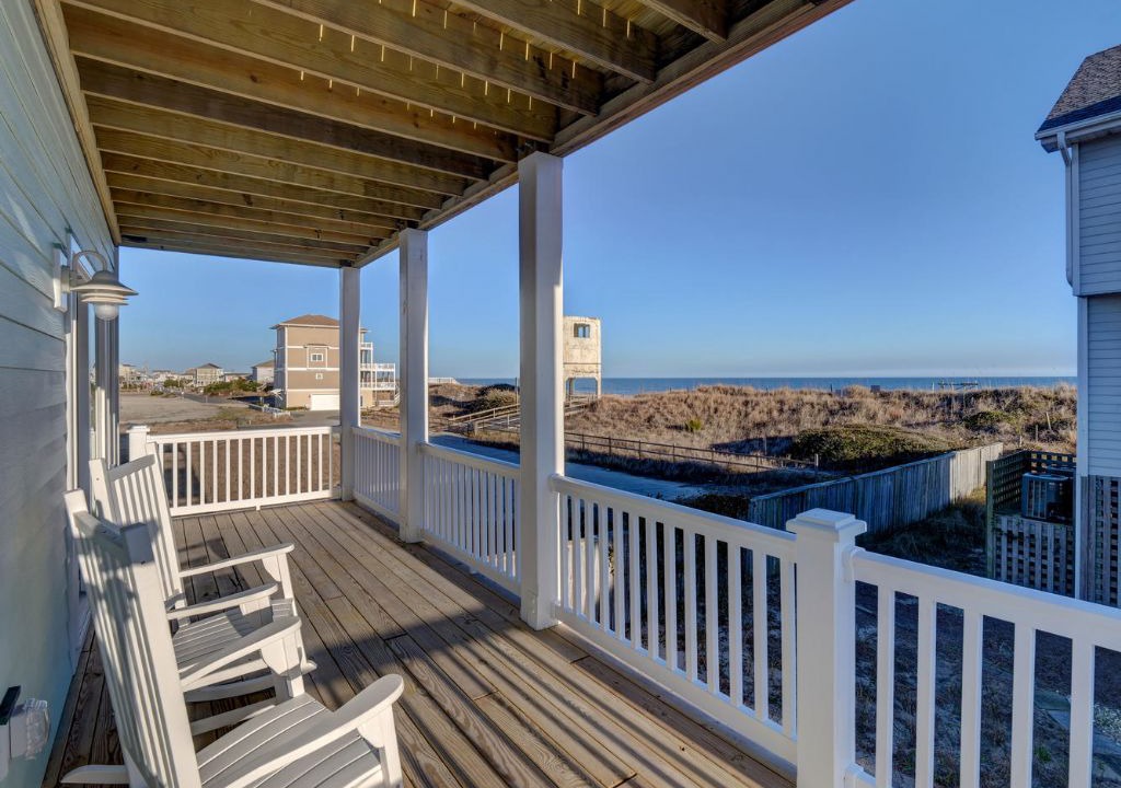 Photo of Patio Balcony in Village of Stump Sound