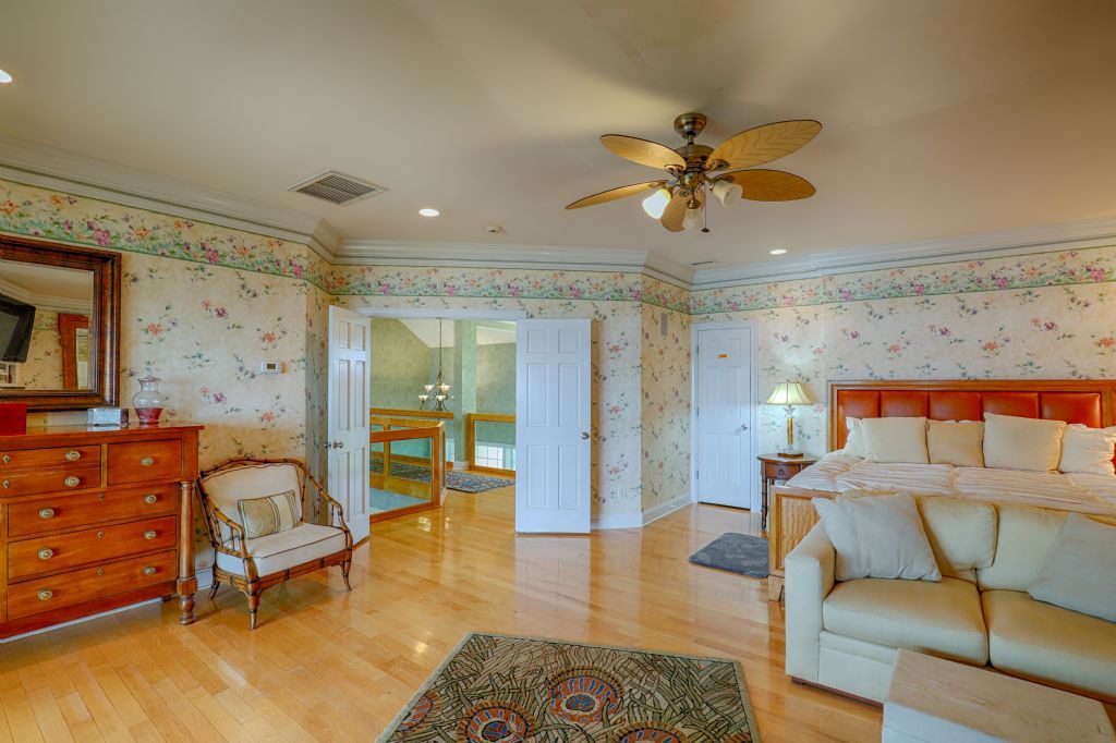 Photo of Livingroom in Cape Island