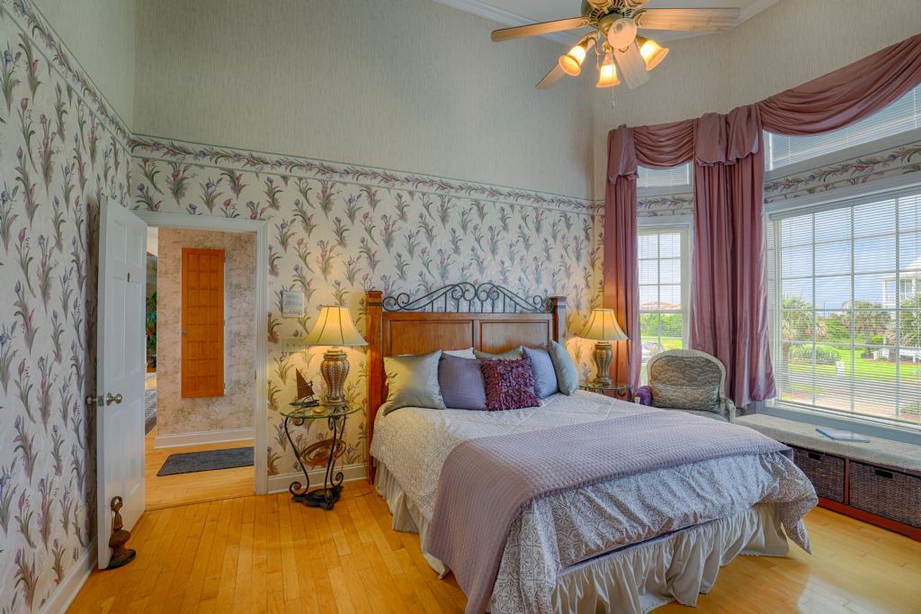 Photo of Bedroom in Cape Island