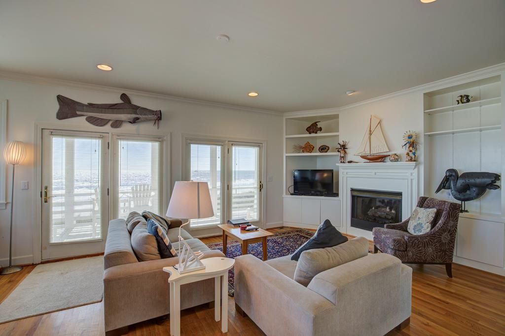 Photo of Livingroom in Village of Stump Sound