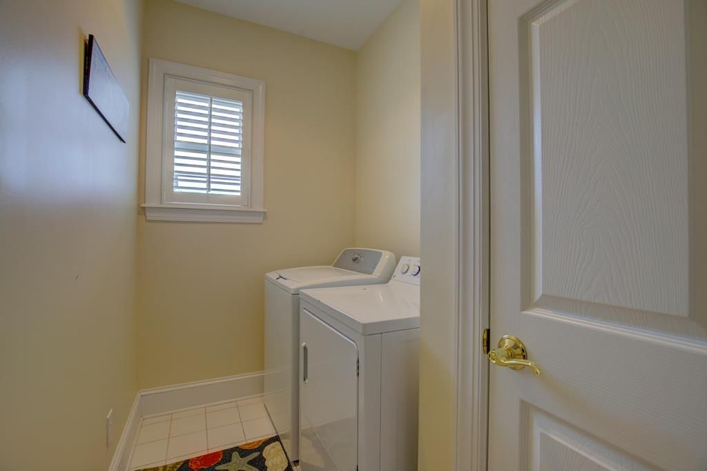 Photo of Bathroom in Cape Island
