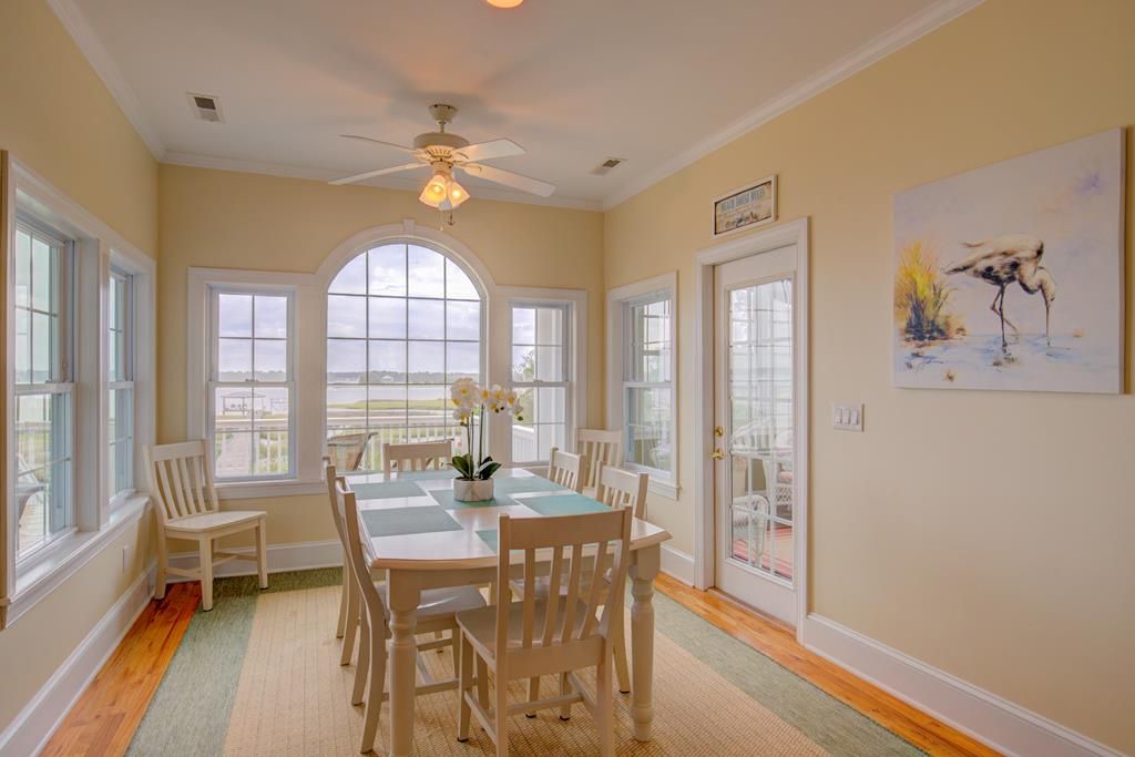 Photo of Livingroom in Cape Island