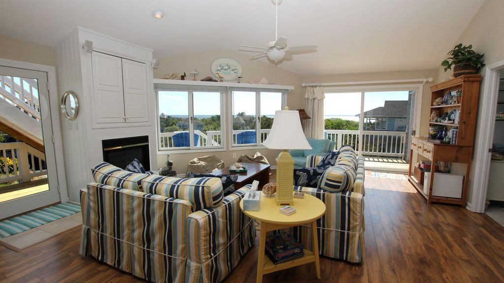 Photo of Livingroom in Carolina Dunes