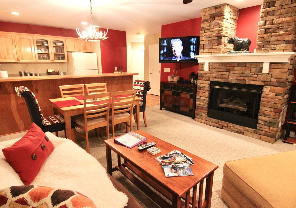 Photo of Livingroom in Foscoe